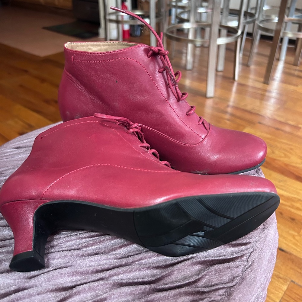 Burgundy Array Booties Size 7. Brand New. - image 2